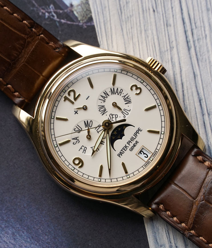 Annual Calendar 18K Yellow Gold