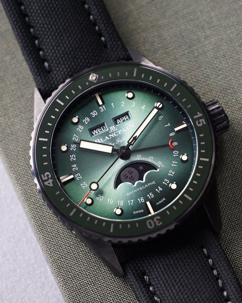 Bathyscaphe Quantième Complet Phases de Lune Ceramic Green