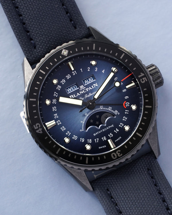 Bathyscaphe Quantième Complet Phases de Lune Ceramic Blue