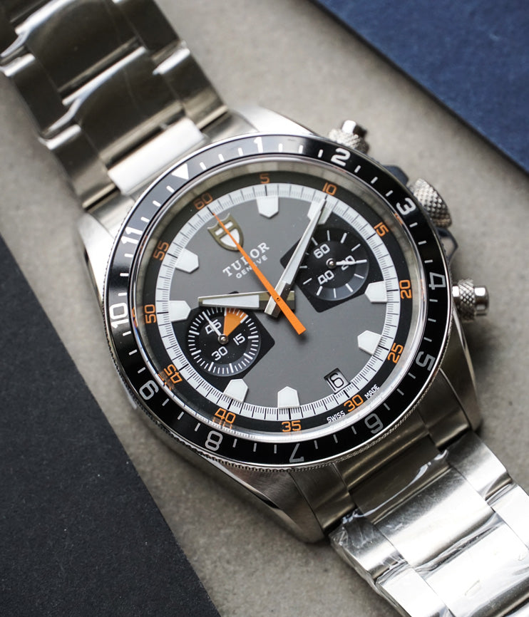 Heritage Chronograph Grey
